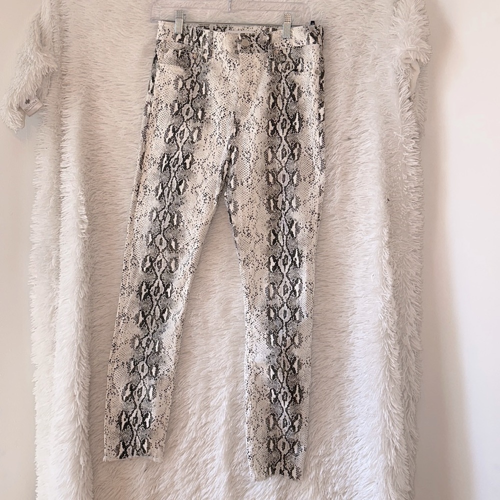 Zara high waisted Snakeprint skinny jeans